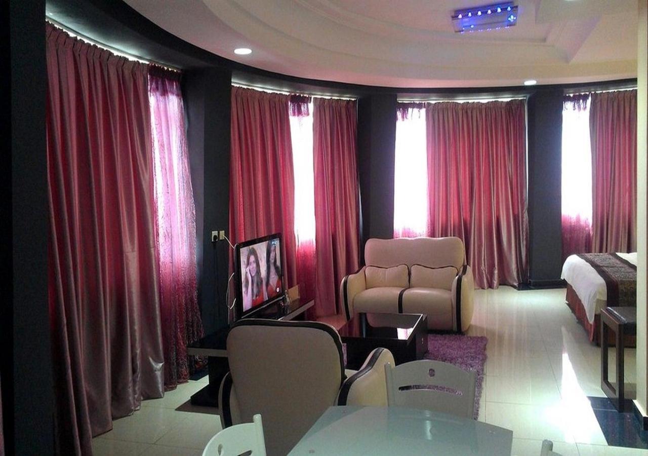 Sun Beach Hotel Котону Екстериор снимка